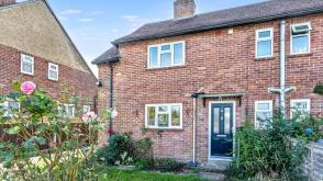 House requiring updating/refurbishment in ALTON photo