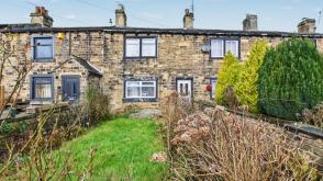The property does require full renovation in Bradford photo