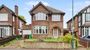 The property requires a program of refurbishment in Nottingham photo