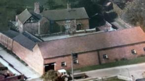 House + Plot for sale in Lyneal photo