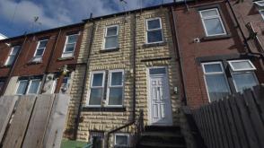 Back to back terrace does require minor upgrades in Leeds photo