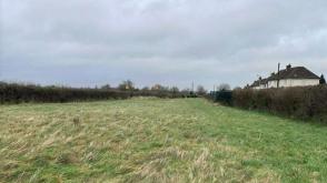 Land for sale in Faulkland photo