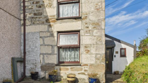 Cottage For Updating in Redruth photo