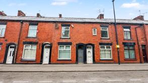 The property requires refurbishment in Oldham photo