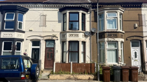 Middle terraced house for refurbishment in Bootle photo