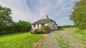 House and plot for sale in Bude photo