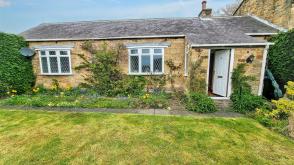 Cottage requiring some internal updating in Newcastle Upon Tyne photo