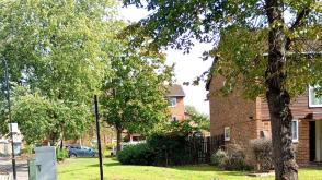 Freehold development opportunity in Perivale photo