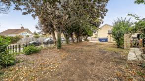 Land for sale in Stonehouse photo