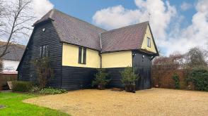 Essex barn in Dunmow photo
