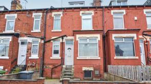 Property for modernisation in Leeds photo