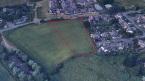 Land for sale in Rushwick photo