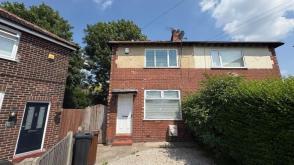 Property requiring modernisation in Stockport photo