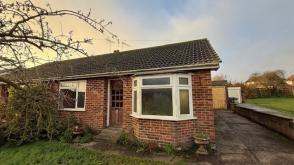 Bungalow in need of modernisation in Norwich photo