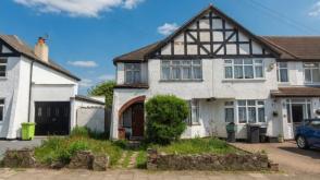 Requires a program of refurbishment in Bromley photo