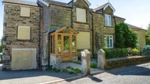 Semi-detached house for improvement in Chesterfield photo