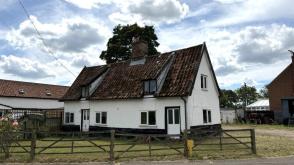 Detached period cottage in need of restoration in Attleborough photo