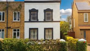 The property requires a program of refurbishment in Barnet photo