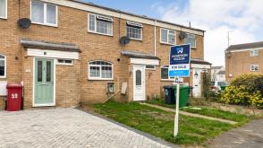 House requiring refurbishment in Slough photo