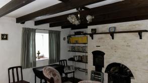 Looking for a project to renovate in Tregaron photo