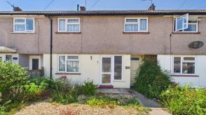 Terraced house requires modernisation in Winterbourne photo
