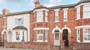House in need of refurbishment in Bedford photo