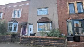 Terraced Property In Need Of Modernisation in Bristol photo