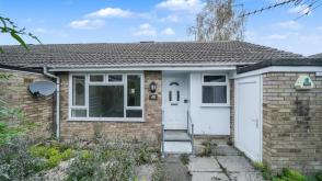 Bungalow requiring updating/refurbishment in BRACKNELL photo