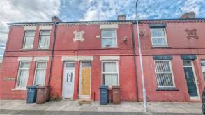 Excellent renovation prospect in Bootle photo