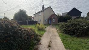 House requires renovation in Dunmow photo