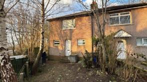 Semi Detached House requires a program of refurbishment in Keighley photo