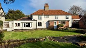 House requiring modernisation in Norwich photo