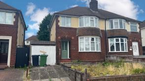 Property in need of modernisation in Stourbridge photo