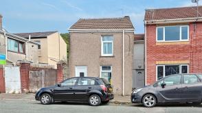 The property requires full renovation in Neath photo