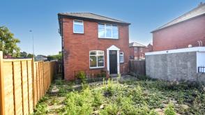 The property does require renovation in Leeds photo