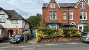 Property in need of refurbishment in Northfield photo