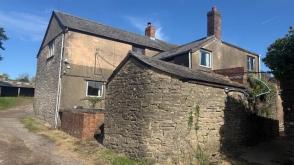 Residence in need of complete modernisation in Ruardean photo
