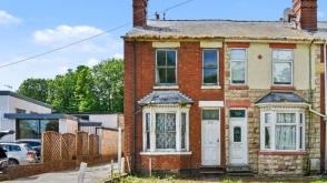 The property requires a program of refurbishment in Worcester photo