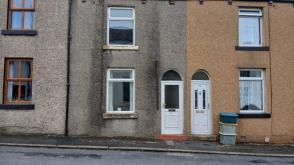 Terraced property in need of refurbishment in Carnforth photo