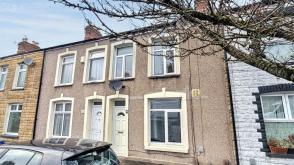 Requiring renovation in Cardiff photo