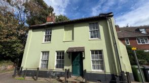 Grade ll listed detached house for improvement in North Walsham photo