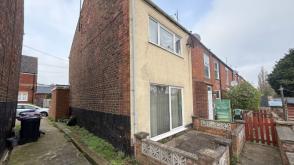 Terrace House requires a program of refurbishment in Boston photo