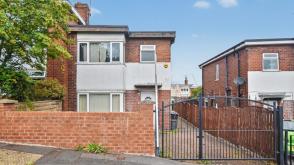 Property for modernisation in Leeds photo
