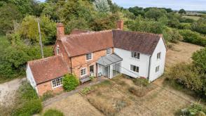 Property for modernisation in Bournheath photo