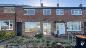 The property requires a program of refurbishment in Dunstable photo