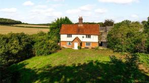 Detached house in need of restoration in Great Missenden photo