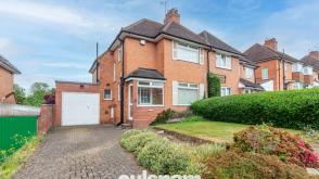 SEMI DETACHED HOME requiring MODERNISATION in Northfield photo