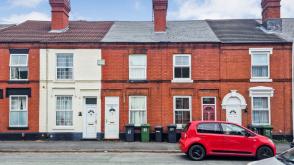 The property is in need of refurbishment in Kidderminster photo