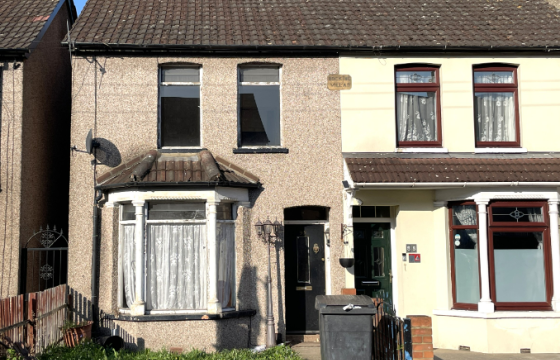 Requiring modernisation in Hornchurch photo