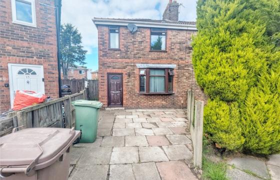 Semi-detached house requiring refurbishment in Sutton Manor photo